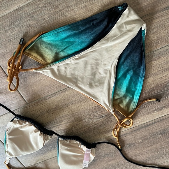 Victoria’s Secret, ombré bikini, medium - Picture 6 of 10